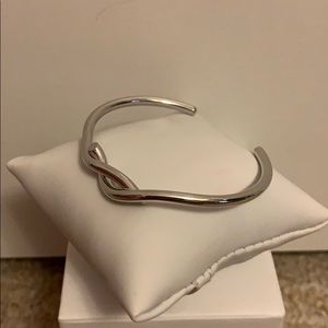 3.3 Field Trip - Bangle/Bracelet